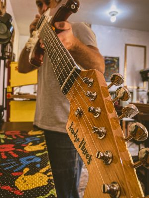 2022-02_Xandro Nunes Guitars-019